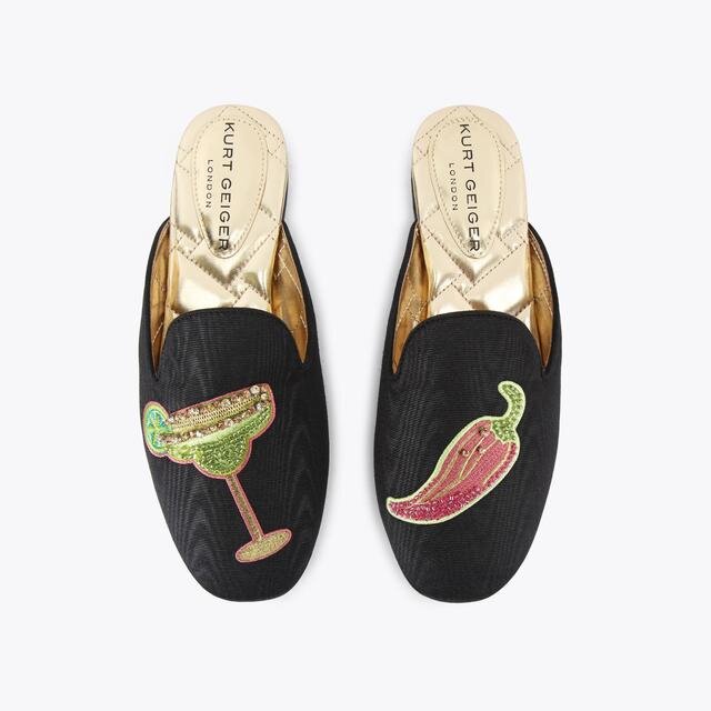 Bestickte Slipper Bestickte Slipper