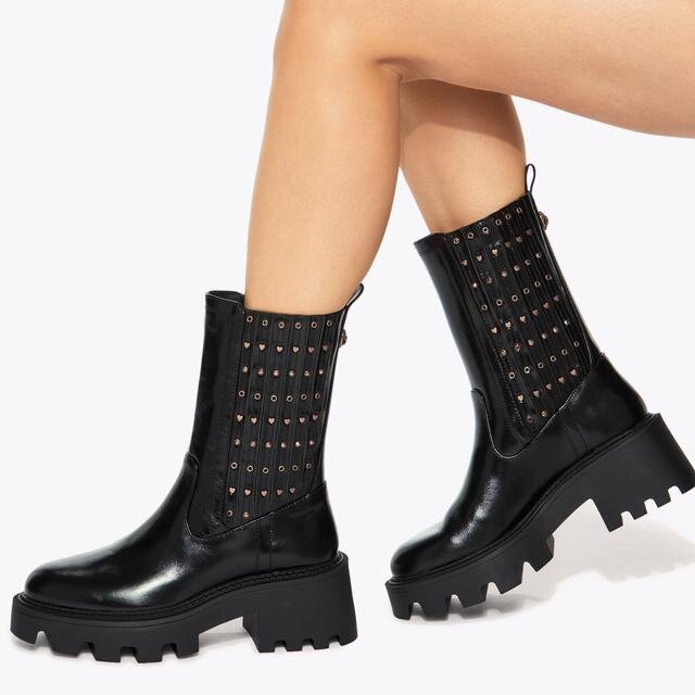 Chelsea-Stiefelette mit Nieten Chelsea-Stiefelette mit Nieten