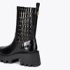 Chelsea-Stiefelette mit Nieten Chelsea-Stiefelette mit Nieten